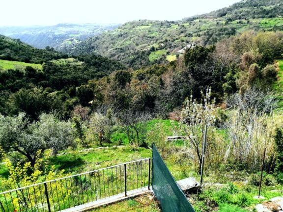 Ferula Romantica Mansarda Tra Fiumi E Montagne Sardegna Seulo Luaran gambar
